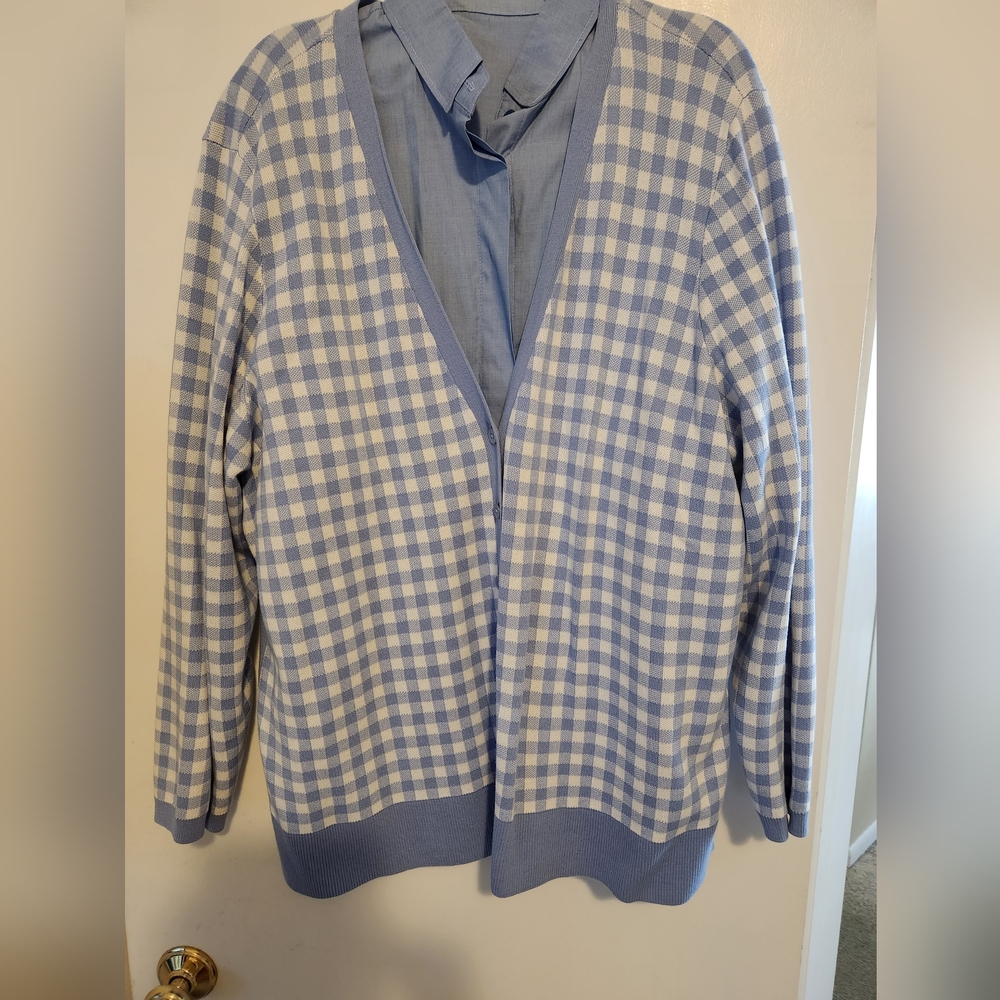 Button-up relaxed fit cardigan sweater